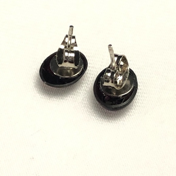 🐷 Cabochon Stud Earrings - Picture 4 of 5